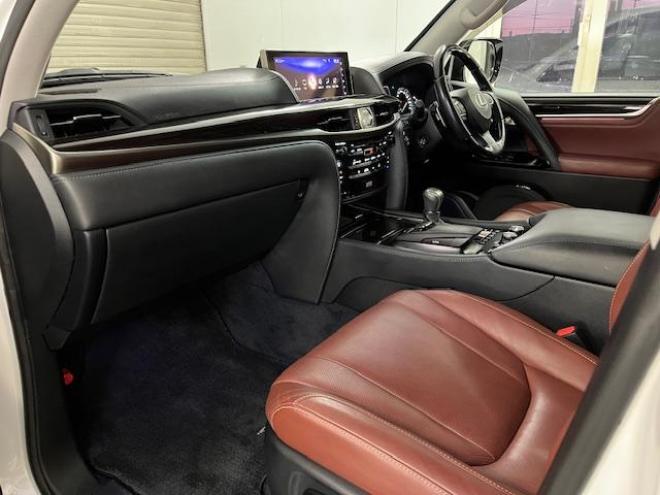 レクサスＬＸ５７０　本州仕入　レクサスセーフティセンス　寒冷地仕様　禁煙車　ＷＡＬＤ２２インチＡＷ　社外１８ＡＷ＋スタッドレスタイヤ付　モデリスタスポイラー　電動サンルーフ　純正レザーシート　純正ナビ（フルセグ地デジ　ＤＶＤ再生　Ｂｌｕｅｔｏｏｔｈ対応）＋バックカメラ＋全方位カメラ　マークレビンソン　リアエンターテイメント・リアツインモニター　パワーバックドア　レーダークルーズコントロール　シートヒーター＆クーラー　前後ドラレコ　クールボックス　ヘッドアップディスプレイ 4WD 5700 5Dr
