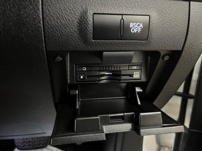 レクサスＬＸ５７０　本州仕入　レクサスセーフティセンス　寒冷地仕様　禁煙車　ＷＡＬＤ２２インチＡＷ　社外１８ＡＷ＋スタッドレスタイヤ付　モデリスタスポイラー　電動サンルーフ　純正レザーシート　純正ナビ（フルセグ地デジ　ＤＶＤ再生　Ｂｌｕｅｔｏｏｔｈ対応）＋バックカメラ＋全方位カメラ　マークレビンソン　リアエンターテイメント・リアツインモニター　パワーバックドア　レーダークルーズコントロール　シートヒーター＆クーラー　前後ドラレコ　クールボックス　ヘッドアップディスプレイ 4WD 5700 5Dr