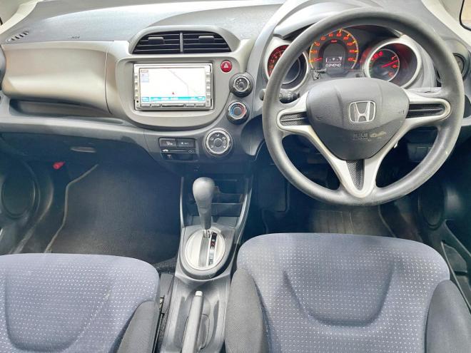 フィット1.3G 4WD 5年保証 ナビTV 寒冷地仕様 修復歴無
