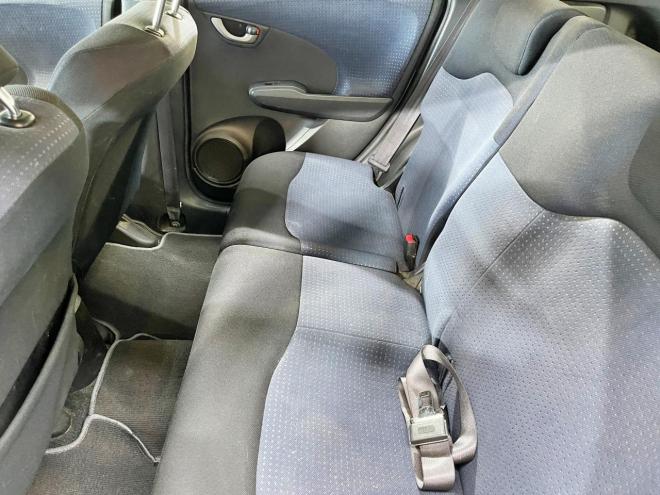 フィット1.3G 4WD 5年保証 ナビTV 寒冷地仕様 修復歴無