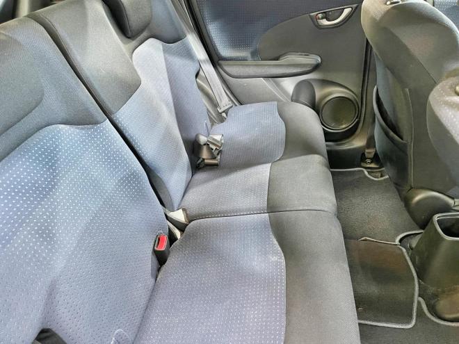 フィット1.3G 4WD 5年保証 ナビTV 寒冷地仕様 修復歴無