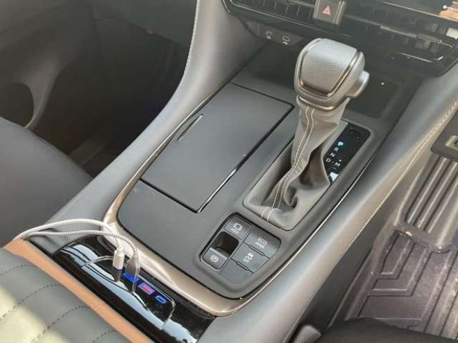 アルファード2.5 Z 4WD　寒冷地　モデリスタ　クレンツェ20インチ 2500