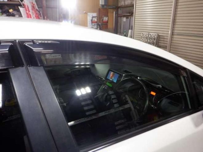 ウィッシュ1.8 X HIDセレクション 4WD　ナビ・TV・B/T・スマートキー・プッシュスタート・ワイパーデアイサー・ECOモード・HID・3列シート・オートエアコン・ 1800