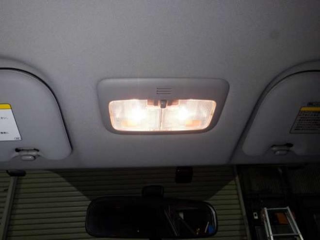 ウィッシュ1.8 X HIDセレクション 4WD　ナビ・TV・B/T・スマートキー・プッシュスタート・ワイパーデアイサー・ECOモード・HID・3列シート・オートエアコン・ 1800