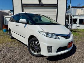 エスティマハイブリッド　ハイブリッド2.4X 4WD 4WD 2400 ５Dr