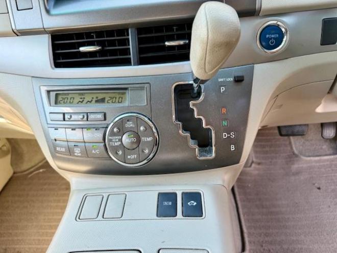 エスティマハイブリッドハイブリッド2.4X 4WD 4WD 2400 ５Dr