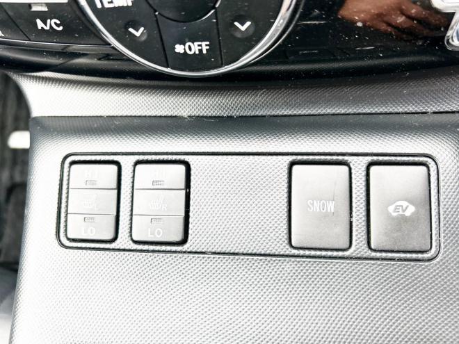 エスティマハイブリッドハイブリッド2.4アエラス レザーPKG 4WD　ローンが不安な方＜優遇ローン＞本州仕入　モデリスタエアロ サンルーフ 4WD