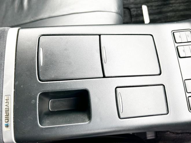 エスティマハイブリッドハイブリッド2.4アエラス レザーPKG 4WD　ローンが不安な方＜優遇ローン＞本州仕入　モデリスタエアロ サンルーフ 4WD