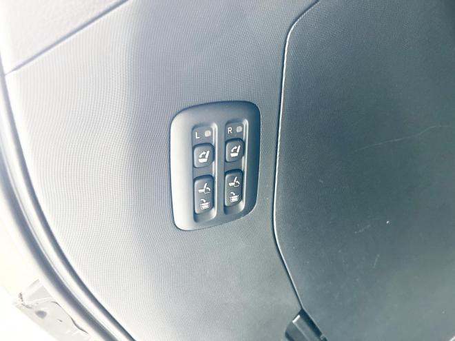 エスティマハイブリッドハイブリッド2.4アエラス レザーPKG 4WD　ローンが不安な方＜優遇ローン＞本州仕入　モデリスタエアロ サンルーフ 4WD