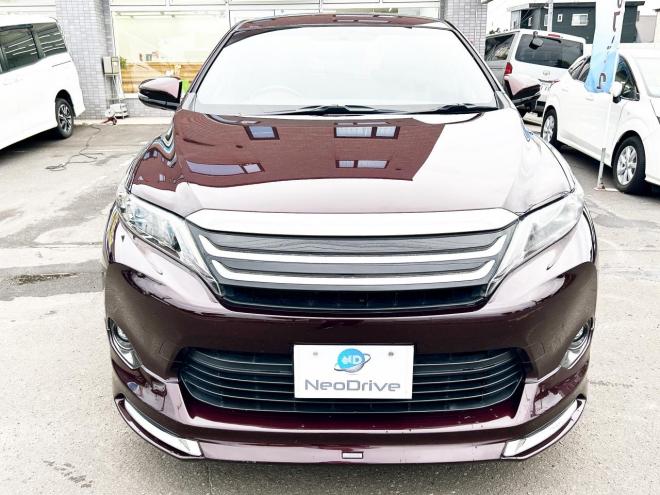 ハリアーハイブリッド2.5ハイブリッドE-Fourエレガンス 4WD　ローンが不安な方＜優遇ローン＞寒冷地仕様　モデリスタエアロ　ハーフレザーシート 4WD