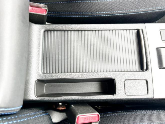 レヴォーグ1.6GTアイサイトSスタイル 4WD　ローンが不安な方＜優遇ローン＞本州仕入　寒冷地仕様　ターボ車　純正ナビ 4WD