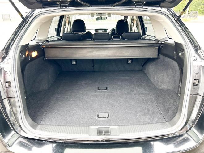 レヴォーグ1.6GTアイサイトSスタイル 4WD　ローンが不安な方＜優遇ローン＞本州仕入　寒冷地仕様　ターボ車　純正ナビ 4WD