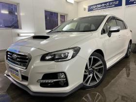 レヴォーグ　２．０ＧＴ－Ｓアイサイト　スバルＤＩＴツインカムターボ　本州仕入　寒冷地仕様　禁煙車　ＳＴｉフロントスポイラー　衝突軽減システム　車線逸脱警報　レーダークルーズコントロール　純正１８インチＡＷ　社外１７ＡＷ＋スタッドレスタイヤ付　カロッツェリアナビ（フルセグ地デジ　ＤＶＤ再生　Ｂｌｕｅｔｏｏｔｈ）＋バックカメラ　ＬＥＤヘッドライト　純正ブラックレザーシート　オプション５連デイライト　両席シートヒーター　両席パワーシート　アイドリングストップ　パドルシフト　ＥＴＣ 4WD 2000 5Dr