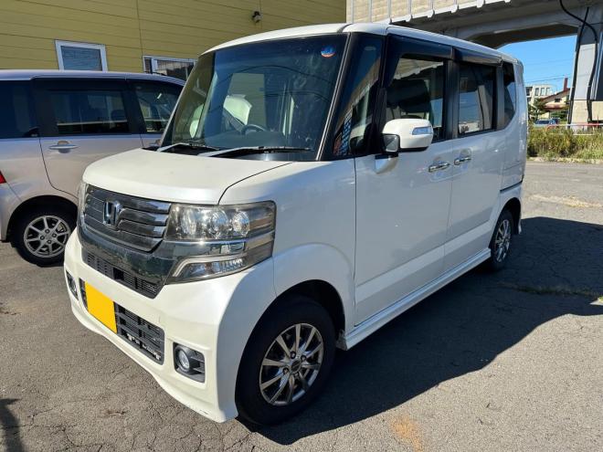 N-BOXカスタム Gタイプ GLパッケージ 4WD 660 5Dr