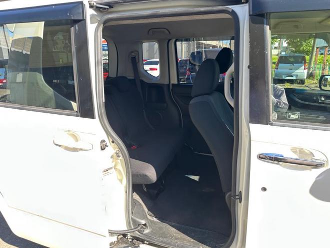 N-BOXカスタム Gタイプ GLパッケージ 4WD 660 5Dr