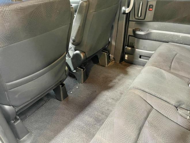 ステップワゴン2.0スパーダZ 4WD 5年保証 スマキー 両側パワスラ ナビ Bカメ ETC 寒冷地仕様 車検整備2年付
