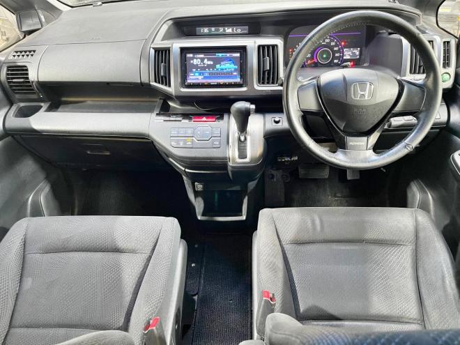 ステップワゴン2.0スパーダZ 4WD 5年保証 スマキー 両側パワスラ ナビ Bカメ ETC 寒冷地仕様 車検整備2年付