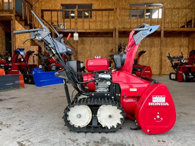 ホンダ HSS760n除雪機 赤 小型除雪機「HSS760n」を一部改良し発売 | Honda 企業情報サイト
