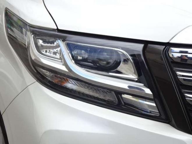 アルファード2.5 S 4WD　本州車　保証1年/走行距離無制限　4WD　パワースライドドア　純正10インチSDナビ　地デジ　バックカメラ　フロントブラインドモニター　ビルトインETC　スマートキー　純正18インチアルミホイール　LEDヘッドライト 2500