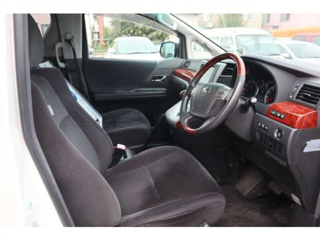 ヴェルファイア2.4 Z プラチナセレクション 4WD　ナビ・TV・バックカメラ・両側パワスラ・パワーバックドア・R9/1月 2400