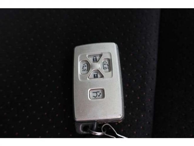 ヴェルファイア2.4 Z プラチナセレクション 4WD　ナビ・TV・バックカメラ・両側パワスラ・パワーバックドア・R9/1月 2400