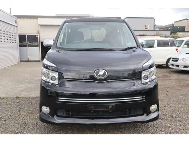 ヴォクシー2.0 ZS 煌 4WD　両パワースライドドア・ナビ・TV・バックカメラ・スマートキー 2000