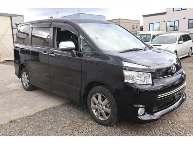 ヴォクシー2.0 ZS 煌 4WD　両パワースライドドア・ナビ・TV・バックカメラ・スマートキー 2000
