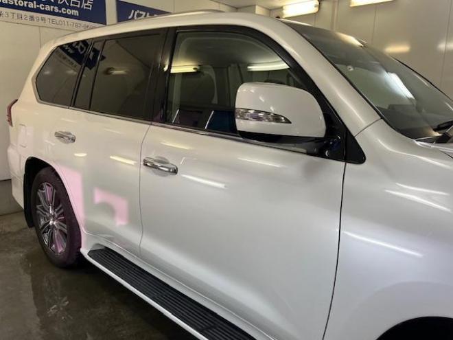 レクサスＬＸ５７０　本州仕入　寒冷地仕様　禁煙車　純正２１インチＡＷ　社外１８ＡＷ＋スタッドレスタイヤ付　モデリスタスポイラー　電動サンルーフ　純正ブラックレザーシート　純正ナビ（フルセグ地デジ　ＤＶＤ再生　Ｂｌｕｅｔｏｏｔｈ対応）＋バックカメラ＋全方位カメラ　パワーバックドア　レーダークルーズコントロール　シートヒーター＆クーラー　前後ドラレコ　クールボックス　ヘッドアップディスプレイ 4WD 5700 5Dr