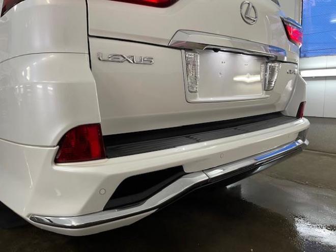 レクサスＬＸ５７０　本州仕入　寒冷地仕様　禁煙車　純正２１インチＡＷ　社外１８ＡＷ＋スタッドレスタイヤ付　モデリスタスポイラー　電動サンルーフ　純正ブラックレザーシート　純正ナビ（フルセグ地デジ　ＤＶＤ再生　Ｂｌｕｅｔｏｏｔｈ対応）＋バックカメラ＋全方位カメラ　パワーバックドア　レーダークルーズコントロール　シートヒーター＆クーラー　前後ドラレコ　クールボックス　ヘッドアップディスプレイ 4WD 5700 5Dr