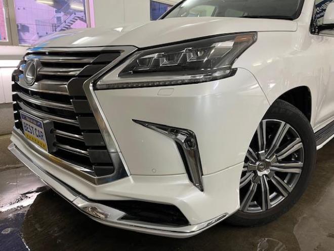 レクサスＬＸ５７０　本州仕入　寒冷地仕様　禁煙車　純正２１インチＡＷ　社外１８ＡＷ＋スタッドレスタイヤ付　モデリスタスポイラー　電動サンルーフ　純正ブラックレザーシート　純正ナビ（フルセグ地デジ　ＤＶＤ再生　Ｂｌｕｅｔｏｏｔｈ対応）＋バックカメラ＋全方位カメラ　パワーバックドア　レーダークルーズコントロール　シートヒーター＆クーラー　前後ドラレコ　クールボックス　ヘッドアップディスプレイ 4WD 5700 5Dr