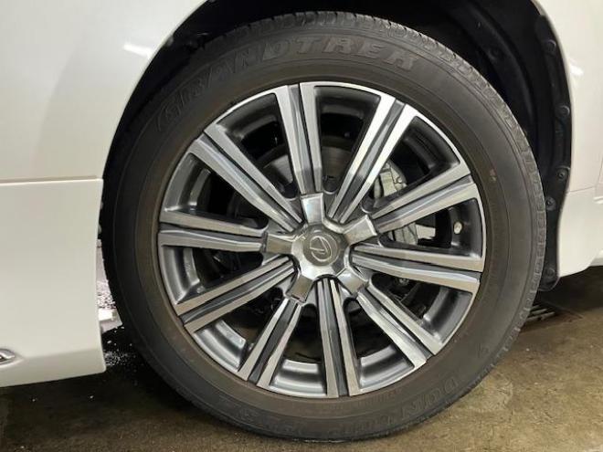 レクサスＬＸ５７０　本州仕入　寒冷地仕様　禁煙車　純正２１インチＡＷ　社外１８ＡＷ＋スタッドレスタイヤ付　モデリスタスポイラー　電動サンルーフ　純正ブラックレザーシート　純正ナビ（フルセグ地デジ　ＤＶＤ再生　Ｂｌｕｅｔｏｏｔｈ対応）＋バックカメラ＋全方位カメラ　パワーバックドア　レーダークルーズコントロール　シートヒーター＆クーラー　前後ドラレコ　クールボックス　ヘッドアップディスプレイ 4WD 5700 5Dr