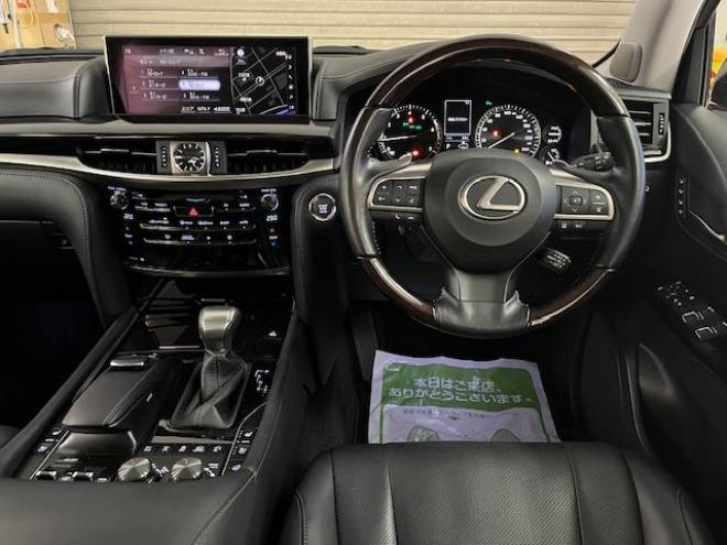 レクサスＬＸ５７０　本州仕入　寒冷地仕様　禁煙車　純正２１インチＡＷ　社外１８ＡＷ＋スタッドレスタイヤ付　モデリスタスポイラー　電動サンルーフ　純正ブラックレザーシート　純正ナビ（フルセグ地デジ　ＤＶＤ再生　Ｂｌｕｅｔｏｏｔｈ対応）＋バックカメラ＋全方位カメラ　パワーバックドア　レーダークルーズコントロール　シートヒーター＆クーラー　前後ドラレコ　クールボックス　ヘッドアップディスプレイ 4WD 5700 5Dr