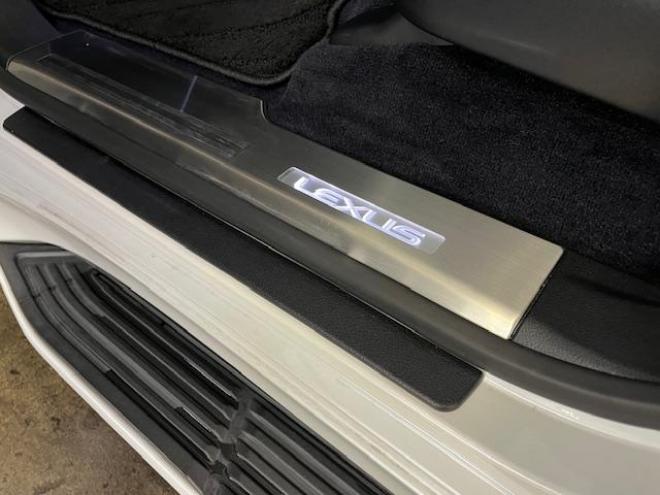 レクサスＬＸ５７０　本州仕入　寒冷地仕様　禁煙車　純正２１インチＡＷ　社外１８ＡＷ＋スタッドレスタイヤ付　モデリスタスポイラー　電動サンルーフ　純正ブラックレザーシート　純正ナビ（フルセグ地デジ　ＤＶＤ再生　Ｂｌｕｅｔｏｏｔｈ対応）＋バックカメラ＋全方位カメラ　パワーバックドア　レーダークルーズコントロール　シートヒーター＆クーラー　前後ドラレコ　クールボックス　ヘッドアップディスプレイ 4WD 5700 5Dr