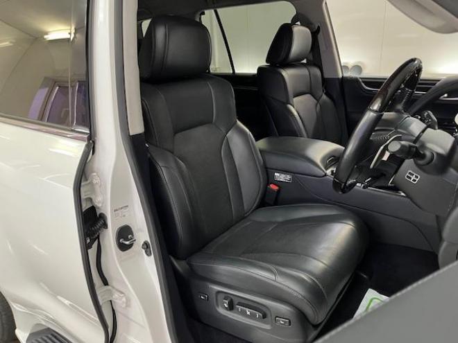 レクサスＬＸ５７０　本州仕入　寒冷地仕様　禁煙車　純正２１インチＡＷ　社外１８ＡＷ＋スタッドレスタイヤ付　モデリスタスポイラー　電動サンルーフ　純正ブラックレザーシート　純正ナビ（フルセグ地デジ　ＤＶＤ再生　Ｂｌｕｅｔｏｏｔｈ対応）＋バックカメラ＋全方位カメラ　パワーバックドア　レーダークルーズコントロール　シートヒーター＆クーラー　前後ドラレコ　クールボックス　ヘッドアップディスプレイ 4WD 5700 5Dr