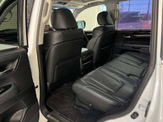 レクサスＬＸ５７０　本州仕入　寒冷地仕様　禁煙車　純正２１インチＡＷ　社外１８ＡＷ＋スタッドレスタイヤ付　モデリスタスポイラー　電動サンルーフ　純正ブラックレザーシート　純正ナビ（フルセグ地デジ　ＤＶＤ再生　Ｂｌｕｅｔｏｏｔｈ対応）＋バックカメラ＋全方位カメラ　パワーバックドア　レーダークルーズコントロール　シートヒーター＆クーラー　前後ドラレコ　クールボックス　ヘッドアップディスプレイ 4WD 5700 5Dr