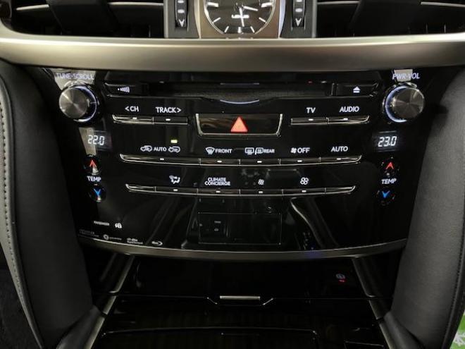 レクサスＬＸ５７０　本州仕入　寒冷地仕様　禁煙車　純正２１インチＡＷ　社外１８ＡＷ＋スタッドレスタイヤ付　モデリスタスポイラー　電動サンルーフ　純正ブラックレザーシート　純正ナビ（フルセグ地デジ　ＤＶＤ再生　Ｂｌｕｅｔｏｏｔｈ対応）＋バックカメラ＋全方位カメラ　パワーバックドア　レーダークルーズコントロール　シートヒーター＆クーラー　前後ドラレコ　クールボックス　ヘッドアップディスプレイ 4WD 5700 5Dr