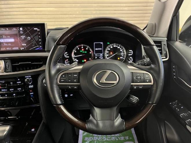 レクサスＬＸ５７０　本州仕入　寒冷地仕様　禁煙車　純正２１インチＡＷ　社外１８ＡＷ＋スタッドレスタイヤ付　モデリスタスポイラー　電動サンルーフ　純正ブラックレザーシート　純正ナビ（フルセグ地デジ　ＤＶＤ再生　Ｂｌｕｅｔｏｏｔｈ対応）＋バックカメラ＋全方位カメラ　パワーバックドア　レーダークルーズコントロール　シートヒーター＆クーラー　前後ドラレコ　クールボックス　ヘッドアップディスプレイ 4WD 5700 5Dr