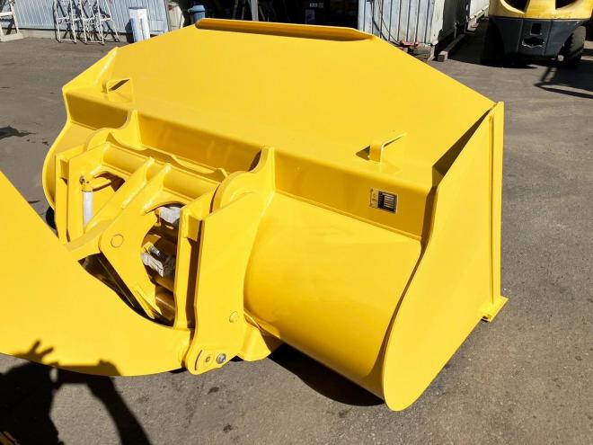 ホイールローダ未使用　コマツ　WA80-8　マルチプラウ仕様　建機