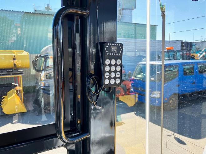 ホイールローダ未使用　コマツ　WA80-8　マルチプラウ仕様　建機
