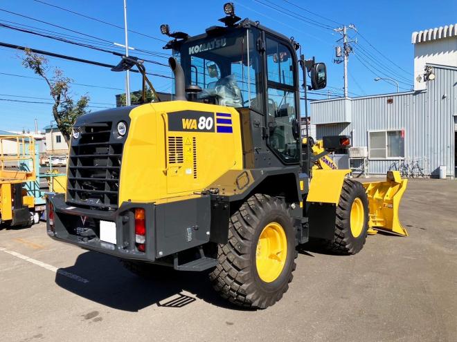 ホイールローダ未使用　コマツ　WA80-8　マルチプラウ仕様　建機