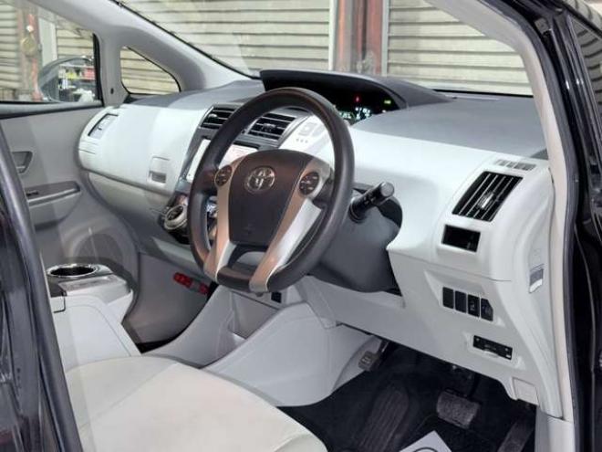 プリウスα1.8 S Lセレクション　下廻防錆TVナビBカメ 2WD 1800