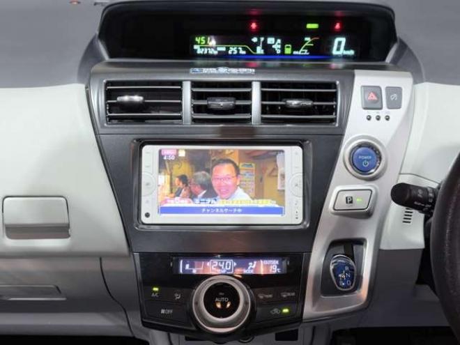 プリウスα1.8 S Lセレクション　下廻防錆TVナビBカメ 2WD 1800