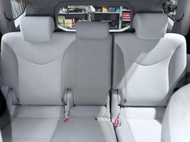 プリウスα1.8 S Lセレクション　下廻防錆TVナビBカメ 2WD 1800