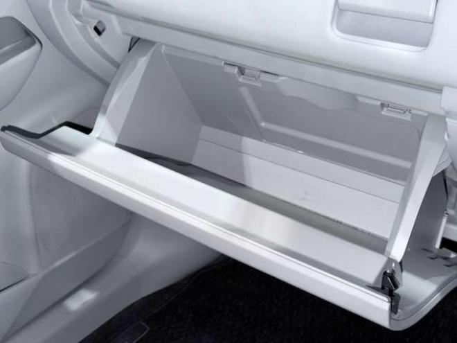 プリウスα1.8 S Lセレクション　下廻防錆TVナビBカメ 2WD 1800