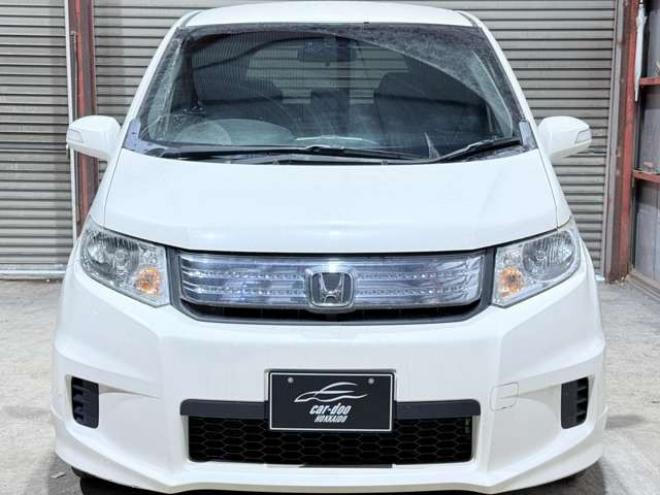 フリードスパイクハイブリッド1.5 ジャストセレクション　下廻防錆TVナビBカメETC 2WD 1500