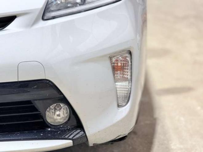 プリウス1.8 S　下廻防錆ナビBカメETC 2WD 1800