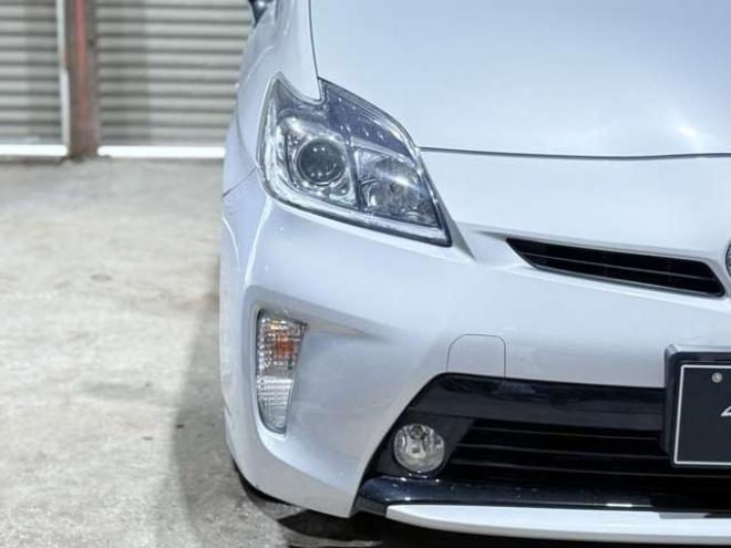 プリウス1.8 S　下廻防錆ナビBカメETC 2WD 1800