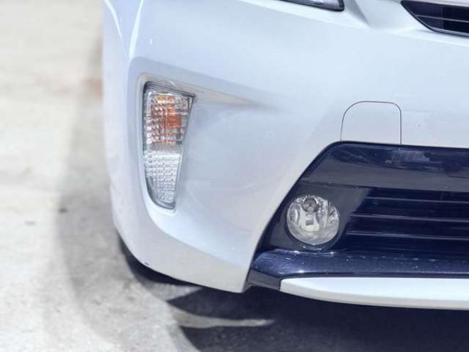 プリウス1.8 S　下廻防錆ナビBカメETC 2WD 1800