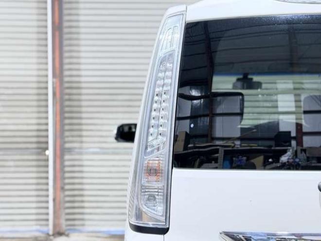 セレナ2.0 20X 4WD　下廻防錆TVナビBカメETCエンスタ 2000