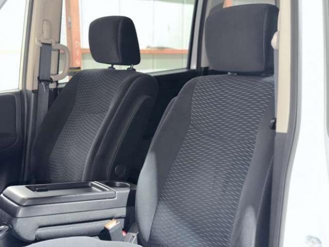 セレナ2.0 20X 4WD　下廻防錆TVナビBカメETCエンスタ 2000